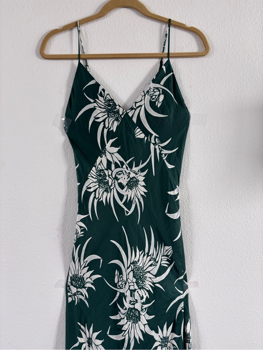 Rag and Bone Larissa Silk Slip Dress in Green Multi Size: 00 - Picture 4 of 16